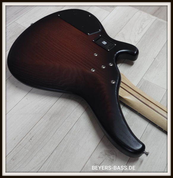 Sandberg Custom 5 Yolanda Charles, Open Pore Brownburst, Signature